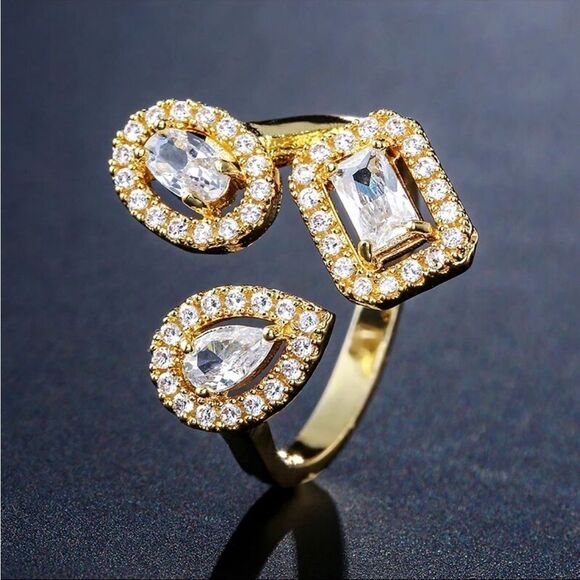 Gold Plated Diamond Cubic Zirconia Adjustable Ring Trendy Sexy! New in Gift Box - Picture 1 of 4
